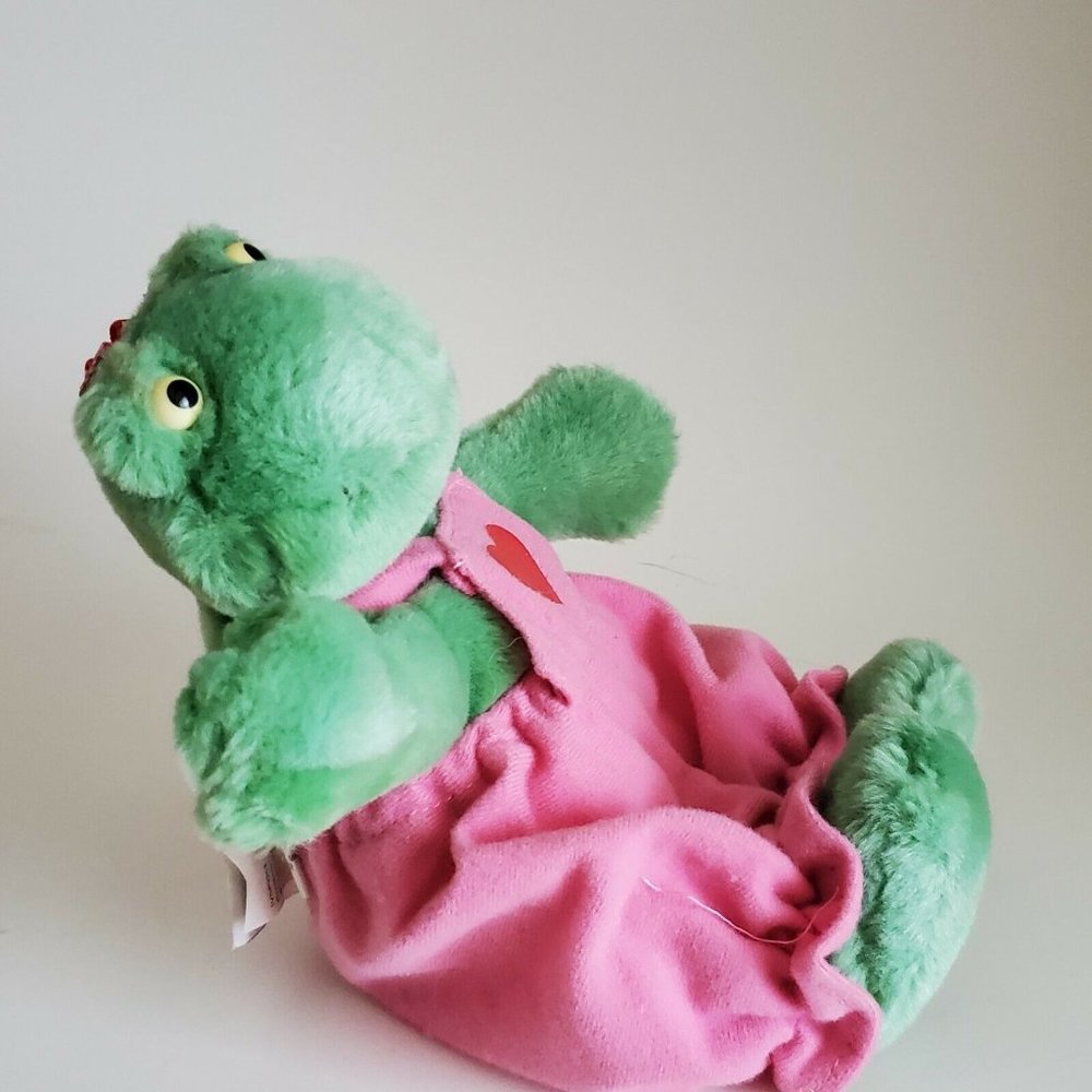 Vintage Hallmark Frog Plush Pink Jumpsuit Valentine Heart Girl  8" - Picture 2 of 11